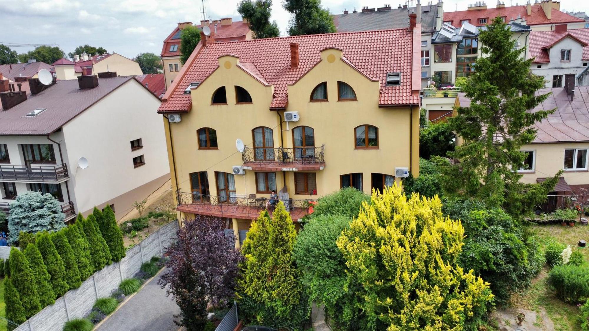 Przy Walowej Apartment *